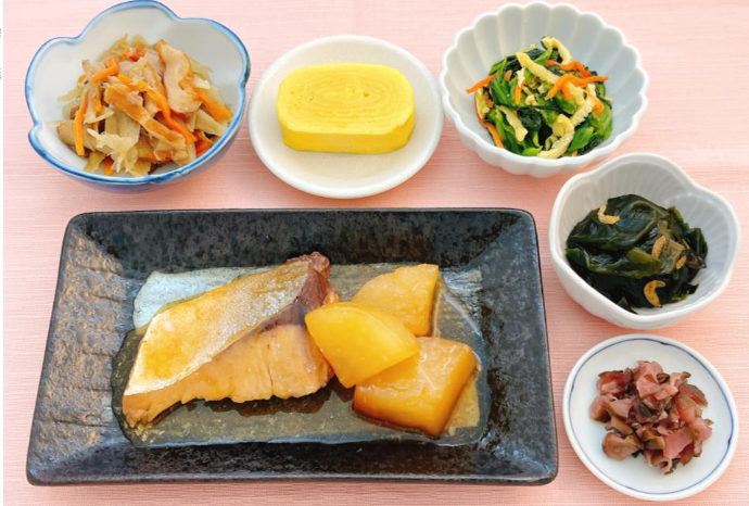 社長のコラム 3　 🍂10月行事食献立、行事食